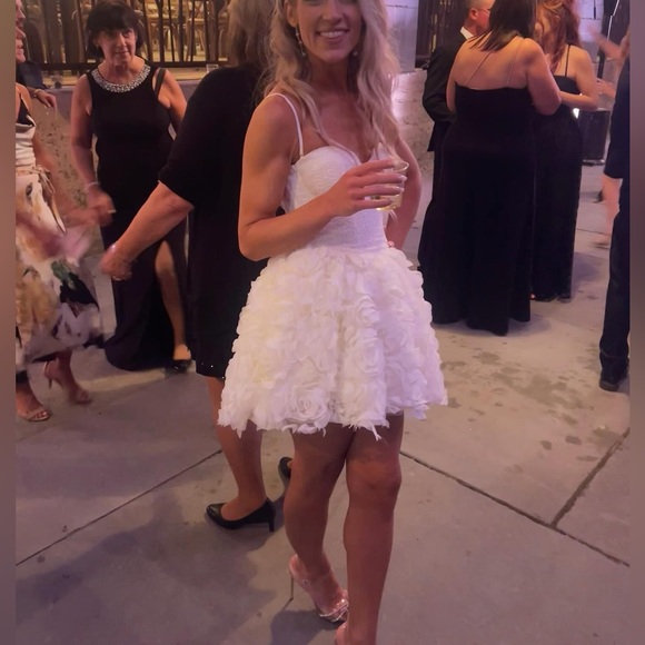 Oh Polly Embellished floral-appliqué mini dress size 2 - Picture 2 of 5